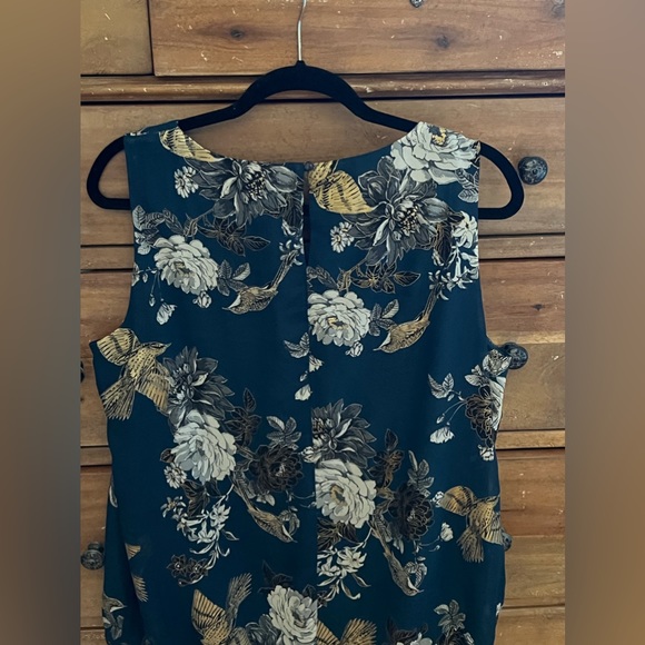 Teal, white and gold print bubble tank size 20 - Picture 2 of 6